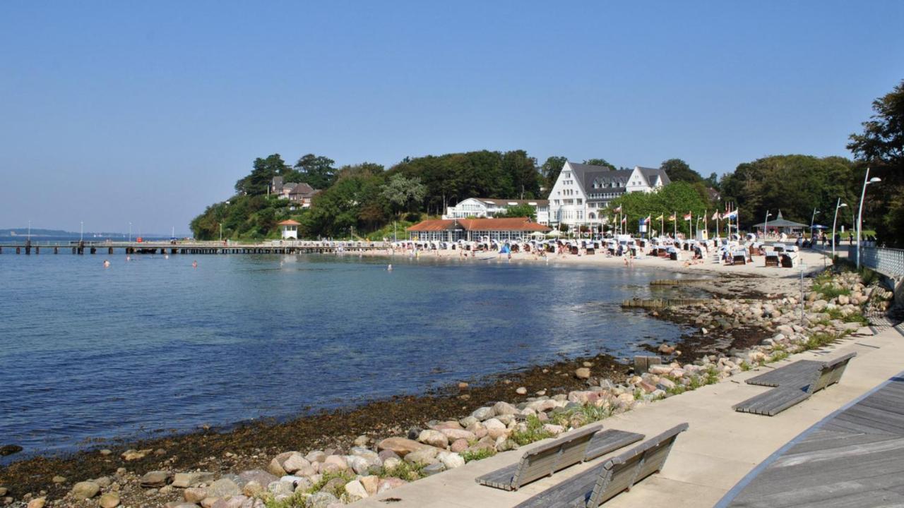 Strandblick Mit Strandkorb & Fahrraedern Glücksburg Esterno foto
