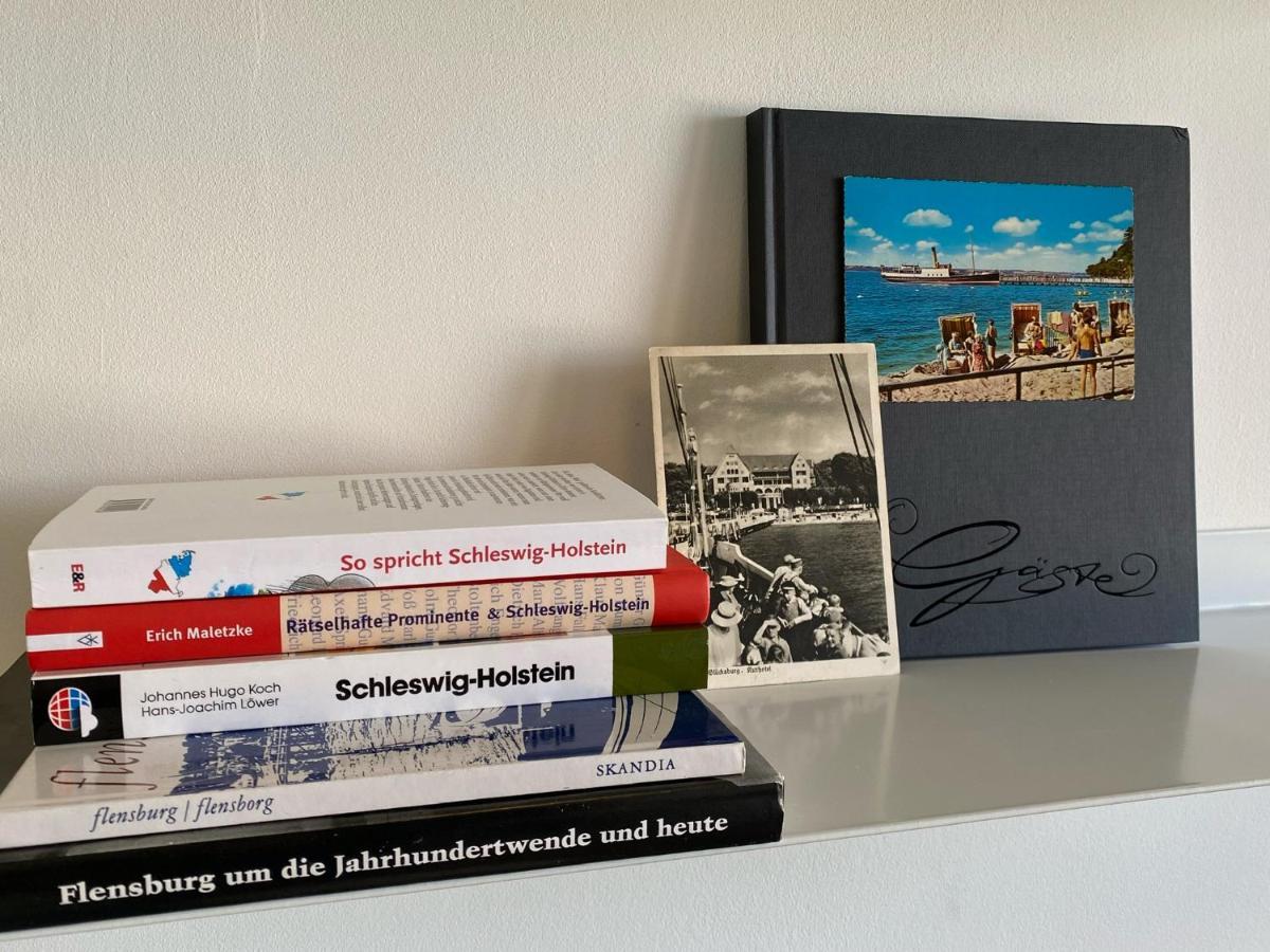 Strandblick Mit Strandkorb & Fahrraedern Glücksburg Esterno foto