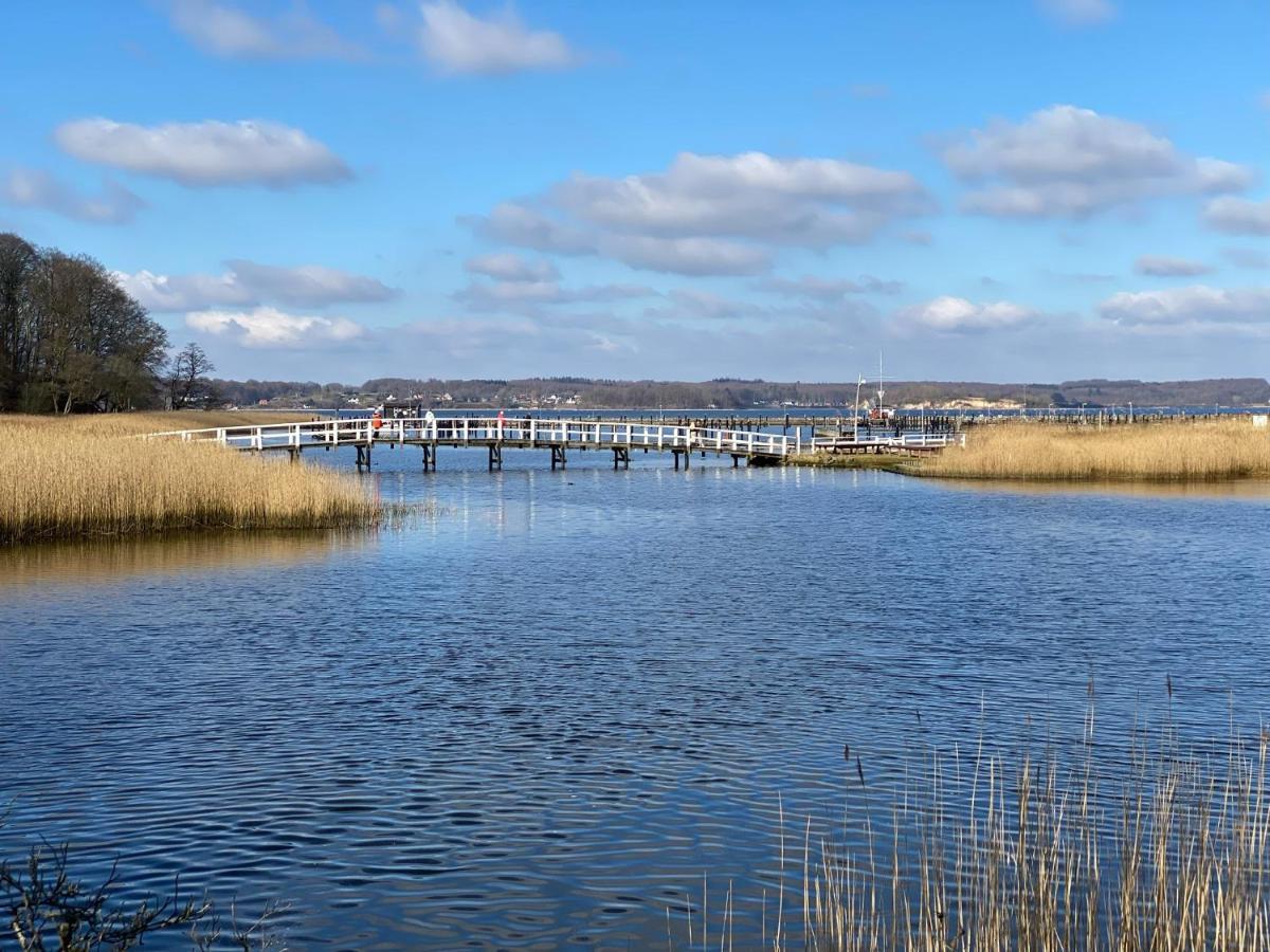 Strandblick Mit Strandkorb & Fahrraedern Glücksburg Esterno foto