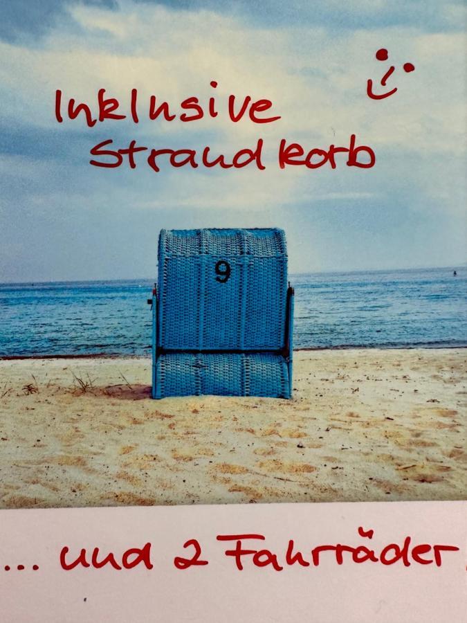 Strandblick Mit Strandkorb & Fahrraedern Glücksburg Esterno foto